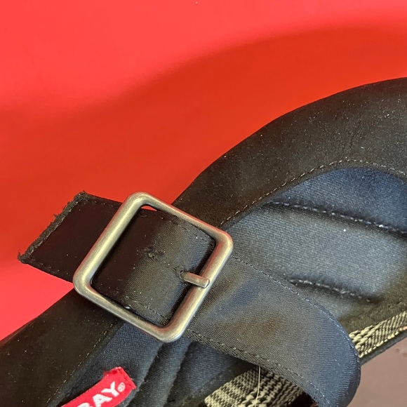 UNIONBAY Women's Black Buckle Flats - Picture 6 of 6